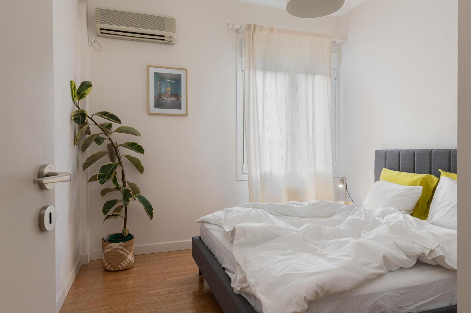 Peaceful Apartment In Neapoli, Exarcheia Atenas Exterior foto